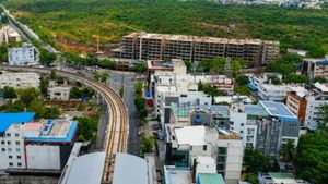 హైదరాబాద్ రియల్ ఎస్టేట్.. ఈ ఏరియాలో ఇల్లు కొనేముందు జాగ్రత్త..  దాదాపు 300 ఆస్తులు Prohibited Listలోకి..