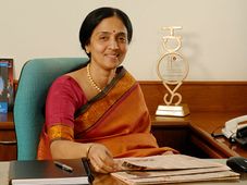 ಎನ್‌ಎಸ್‌ಇ ಸಿಇಒ ಚಿತ್ರಾ ರಾಮಕೃಷ್ಣ ರಾಜೀನಾಮೆ
