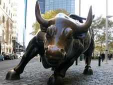 ಮುಂಬೈ ಷೇರುಪೇಟೆಯಲ್ಲಿ ಗೂಳಿ ಅಬ್ಬರ