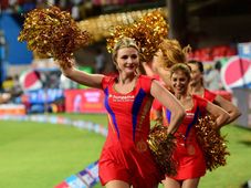 ಐಪಿಎಲ್(IPL) ಚಿಯರ್ ಲೀಡರ್ಸ್ ಸಂಭಾವನೆ ಎಷ್ಟು ಗೊತ್ತೆ?