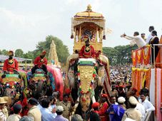 ಮೈಸೂರು ದಸರಾ ಉತ್ಸವಕ್ಕಾಗಿ ರೂ. 25 ಕೋಟಿ ಅನುದಾನ ಕೋರಿ ಪ್ರಸ್ತಾವನೆ