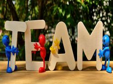 ನಿಮ್ಮ ಕಂಪನಿ ಯಶಸ್ವಿಯಾಗಿ ನಡೆಸಲು ಈ 10 ನಿಯಮ ಪಾಲಿಸಿ