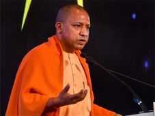 ಕೊರೊನಾ ಎಫೆಕ್ಟ್: ದಿನಗೂಲಿ ನೌಕರರಿಗೆ 1,000 ರುಪಾಯಿ ಘೋಷಿಸಿದ ಉತ್ತರ ಪ್ರದೇಶ ಸರ್ಕಾರ
