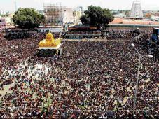 ತಿರುಮಲ ವೆಂಕಟೇಶ್ವರ ದೇಗುಲದ ಹುಂಡಿಗೆ ಒಂದೇ ದಿನದಲ್ಲಿ 1 ಕೋಟಿಗೂ ಹೆಚ್ಚು ಹಣ