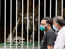 ಸೆನ್ಸೆಕ್ಸ್ 49,517 ಮತ್ತು ನಿಫ್ಟಿ 14,563 ಪಾಯಿಂಟ್ ನೊಂದಿಗೆ ಹೊಸ ದಾಖಲೆ