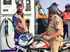 ಸತತ 6 ನೇ ದಿನ ಪೆಟ್ರೋಲ್, ಡೀಸೆಲ್ ದರ ಏರಿಕೆ, ನಿಮ್ಮ ನಗರದಲ್ಲೆಷ್ಟು? 