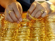 ಚಿನ್ನದ ಬೆಲೆ ಹೆಚ್ಚಳ: ತಿಂಗಳಲ್ಲೇ ಗರಿಷ್ಠ ಮಟ್ಟಕ್ಕೆ ತಲುಪಿದೆ