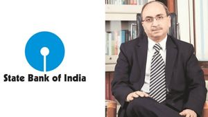  ಎಸ್‌ಬಿಐ ಅಧ್ಯಕ್ಷರಿಗೆ ಶೇ.13 ಅಧಿಕ ವೇತನ: ಒಟ್ಟು ಗಳಿಕೆ ಎಷ್ಟು? 