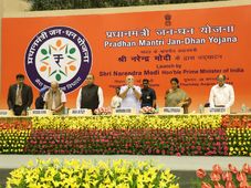 PMJDY:1,73,954 ಕೋಟಿಗೂ ಅಧಿಕ ಬ್ಯಾಂಕ್ ವ್ಯವಹಾರ ದಾಖಲೆ