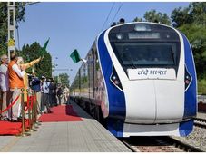 ವಂದೇ ಭಾರತ್ ಎಕ್ಸ್‌ಪ್ರೆಸ್ ರೈಲು, ತಯಾರಾಗಲು ಎಷ್ಟು ವೆಚ್ಚ; ಟಿಕೆಟ್ ದರ ಎಷ್ಟು? 