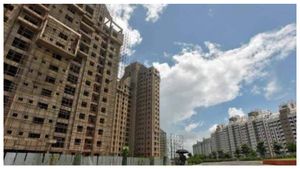  Apartment Deal: ಭಾರತದ ಅತ್ಯಂತ ದುಬಾರಿ ಅಪಾರ್ಟ್‌ಮೆಂಟ್ ಅನ್ನು ಬರೋಬ್ಬರಿ 369 ಕೋಟಿಗೆ ಖರೀದಿಸಿದ ಕುಟುಂಬ