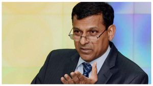  Adani row: ಅದಾನಿ ವಿವಾದಲ್ಲಿರುವ ಮಾರಿಷನ್ ಫಂಡ್ ಬಗ್ಗೆ ಸೆಬಿಗೆ ಮಾಜಿ ಆರ್‌ಬಿಐ ಗವರ್ನರ್ ಪ್ರಶ್ನೆ