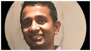  Karthik Sarma: ಒಂದು ಷೇರು ಹೂಡಿಕೆಯಿಂದ 23,000 ಕೋಟಿ ರೂ. ಆಸ್ತಿಯ ಒಡೆಯನಾದ ಕಾರ್ತಿಕ್‌ ಶರ್ಮಾ!