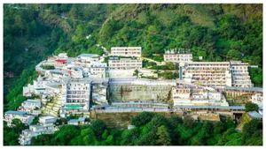  Ayodhya to Vaishno Devi: ಅಯೋಧ್ಯೆಯಿಂದ ವೈಶ್ಣೋದೇವಿಗೆ ಐಆರ್‌ಸಿಟಿಸಿ ಪ್ರವಾಸ ಪ್ಯಾಕೇಜ್, ದರ ಇತರೆ ಮಾಹಿತಿ