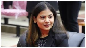  Avni Malhotra: ಮೈಕ್ರೋಸಾಫ್ಟ್‌ನಲ್ಲಿ ದಾಖಲೆಯ ವೇತನ ಪ್ಯಾಕೇಜ್‌ನೊಂದಿಗೆ ನೇಮಕಗೊಂಡ ಅವ್ನಿ ಮಲ್ಹೋತ್ರಾ ಬಗ್ಗೆ ತಿಳಿಯಿರಿ