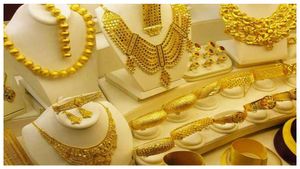  Gold Rate Today: ಚಿನ್ನದ ದರ ಇಳಿಕೆ, ಮೇ 12ರ ಬೆಲೆ ಹೀಗಿದೆ