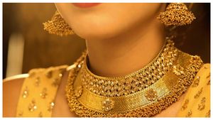  Gold Rate Today: ಚಿನ್ನ, ಬೆಳ್ಳಿ ದರ ಮತ್ತೆ ಇಳಿಕೆ, ಪ್ರಮುಖ ನಗರಗಳಲ್ಲಿ ಬೆಲೆ ಎಷ್ಟಿದೆ?