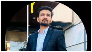  Jeta Ram Choudhary: ಅಪ್ಪ ಬಸ್‌ ಕಂಡಕ್ಟರ್‌ ಆಗಿದ್ದರೂ 215 ಕೋಟಿಯ ಕಂಪನಿ ಸ್ಥಾಪಿಸಿದ ಹಳ್ಳಿ ಹುಡುಗ!