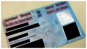  PAN Card Misuse: ನಿಮ್ಮ ಪ್ಯಾನ್ ಕಾರ್ಡ್ ದುರ್ಬಳಕೆಯಾಗಿದೆಯೇ ಚೆಕ್ ಮಾಡಿ