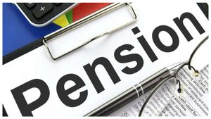  Higher Pension: ಅಧಿಕ ಪಿಂಚಣಿ ಯೋಜನೆ ಅರ್ಜಿ ಸಲ್ಲಿಕೆ ಗಡುವು ವಿಸ್ತರಣೆ, ಇಲ್ಲಿದೆ ವಿವರ