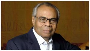  S P Hinduja: 87ನೇ ವಯಸ್ಸಿನಲ್ಲಿ ಎಸ್‌ಪಿ ಹಿಂದುಜಾ ನಿಧನ,  ಚಂದ್ ಬಗ್ಗೆ ನೀವು ಈ ವಿಷಯ ತಿಳಿದಿರಿ