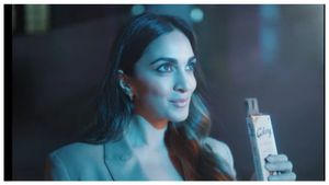  Kiara Advani: ಗ್ಯಾಲಕ್ಸಿ ಚಾಕಲೇಟ್‌ನ ಬ್ರ್ಯಾಂಡ್ ಅಂಬಾಸಿಡರ್ ಕಿಯಾರಾ ಅಡ್ವಾಣಿ