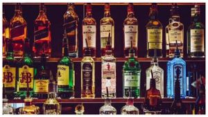 Liquor Price Hike: ಮದ್ಯಪ್ರಿಯರಿಗೆ ಶಾಕ್, ಇಂದಿನಿಂದಲೇ ಬೆಲೆ ಭಾರೀ ಏರಿಕೆ!