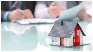  Loan Against Property: ಆಸ್ತಿ ವಿರುದ್ಧ ಸಾಲ ಎಂದರೇನು, ಗೃಹ ಸಾಲಕ್ಕಿಂತ ಹೇಗೆ ಭಿನ್ನ?