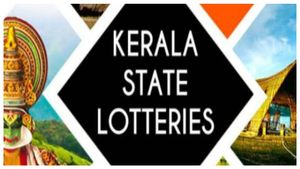 ತಲಾ 25 ರೂ. ಹಾಕಿ ಲಾಟರಿ ಖರೀದಿಸಿ 10 ಕೋಟಿ ರೂಪಾಯಿ ಗೆದ್ದ 11 ಮಹಿಳೆಯರು