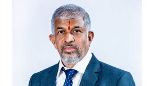 11,400 ಕೋಟಿ ಆಸ್ತಿಯ ಭಾರತದ ಶ್ರೀಮಂತ ಹೋಮಿಯೋಪತಿ ಡಾಕ್ಟರ್‌ ಯಾರು ಗೊತ್ತಾ? 