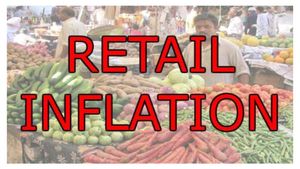 Retail Inflation: ಟೊಮೆಟೊ ದರ ಎಫೆಕ್ಟ್, ರಿಟೇಲ್ ಹಣದುಬ್ಬರ ಮೂರು ತಿಂಗಳ ಗರಿಷ್ಠ ಮಟ್ಟಕ್ಕೆ ಏರಿಕೆ