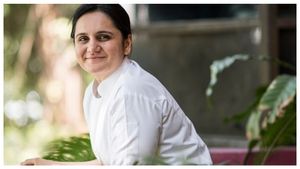 ಬ್ಯಾಂಕಾಕ್‌ನ ರೆಸ್ಟೊರೆಂಟ್ ಒಡತಿ, 'ಮೈಕೆಲಿನ್ ಸ್ಟಾರ್' ಹೆಗ್ಗಳಿಕೆಗೆ ಪಾತ್ರರಾದ ಮೊದಲ ಭಾರತೀಯ ಮಹಿಳಾ ಚೆಫ್ ಆದಾಯವೆಷ್ಟು?