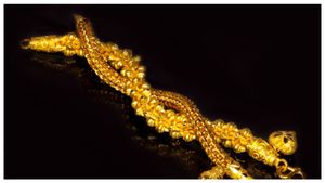  Gold Rate Today: ಚಿನ್ನ- ಬೆಳ್ಳಿ ದರ ಇಳಿಕೆ, ಆಗಸ್ಟ್ 8 ರಂದು ಬೆಲೆ ಎಷ್ಟಿದೆ?