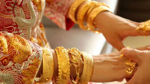 Gold Rate Today: ಚಿನ್ನ, ಬೆಳ್ಳಿ ದರ ಜಿಗಿತ, ನಿಮ್ಮ ನಗರದಲ್ಲಿ ಹೀಗಿದೆ 