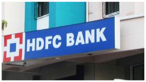  HDFC Bank EMI: ಗಮನಿಸಿ, ಎಚ್‌ಡಿಎಫ್‌ಸಿ ಬ್ಯಾಂಕ್ ಸಾಲದ ಇಎಂಐ ಹೊರೆ ಮತ್ತಷ್ಟು ಹೆಚ್ಚಳ!