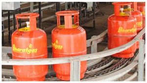  LPG Price Cut: ಮತ್ತೆ ಕುಸಿತವಾಯ್ತು ಎಲ್‌ಪಿಜಿ ದರ, ಎಷ್ಟಿದೆ ನೋಡಿ