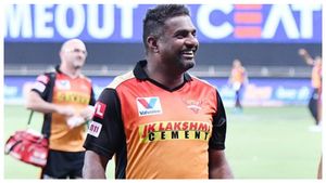  Muttiah Muralitharan: ಬೃಹತ್ ಉದ್ಯಮ ಆರಂಭಕ್ಕೆ ಖ್ಯಾತ ಕ್ರಿಕೆಟಿಗ ಮುತ್ತಯ್ಯ ಮುರಳೀಧರ್ ಸಜ್ಜು