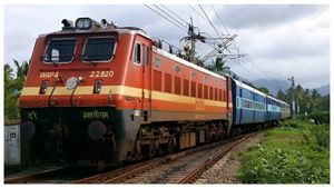  IRCTC Trains: ಅಕ್ಟೋಬರ್‌ನಲ್ಲಿ 12 ಎಕ್ಸ್‌ಪ್ರೆಸ್ ರೈಲುಗಳು ರದ್ದು, ಇಲ್ಲಿದೆ ಸಂಪೂರ್ಣ ಪಟ್ಟಿ
