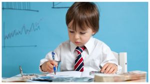  Special Scheme: ಈ ಪಾಲಿಸಿ ನಿಮ್ಮ ಮಕ್ಕಳ ವೆಚ್ಚ ಭರಿಸುತ್ತೆ, ಆದರೆ ಹೂಡಿಕೆ ಯಾವಾಗ ಆರಂಭ?