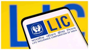  LIC Scheme: ಈ ಯೋಜನೆಯಡಿ ಖಾತ್ರಿ ಆದಾಯ, ಸಾಲ ಸೌಲಭ್ಯ ಪಡೆಯಿರಿ