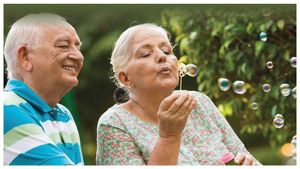  Senior Citizens Investement: ವೃದ್ಧಾಪ್ಯದಲ್ಲಿ ಹೂಡಿಕೆ ಅತೀ ಮುಖ್ಯ, ಹಿರಿಯ ನಾಗರಿಕರು ಓದಲೇಬೇಕು