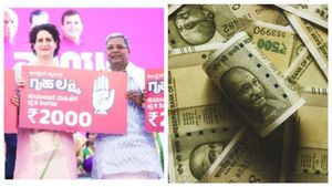 Gruha Lakshmi Scheme: ಗೃಹಲಕ್ಷ್ಮಿಯರಿಗೆ ದಸರಾ ಉಡುಗೊರೆ, ಎರಡು ತಿಂಗಳ 4 ಸಾವಿರ ಮೊತ್ತ ಒಂದೇ ಬಾರಿಗೆ ಜಮೆ!