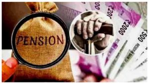  Monthly Pension: ತಿಂಗಳಿಗೆ 210 ರೂಪಾಯಿ ಪಾವತಿಸಿ, ಮಾಸಿಕ 5000 ರೂಪಾಯಿ ಪಿಂಚಣಿ ಪಡೆಯಿರಿ