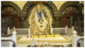  Bengaluru Shirdi Package: ಬೆಂಗಳೂರಿನಿಂದ ಶಿರಡಿಗೆ ಪ್ರವಾಸ ಹೋಗಬೇಕೇ, ಇಲ್ಲಿದೆ ಪ್ಯಾಕೇಜ್ ದರ 