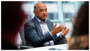  Arvind Krishna: ದಿನಕ್ಕೆ 37 ಲಕ್ಷ ರೂಪಾಯಿ ಸಂಪಾದಿಸ್ತಾರೆ ನೋಡಿ ಈ ವ್ಯಕ್ತಿ, ಯಾರಿವರು!?