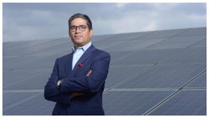  Kunwer Sachdev: ಪೆನ್ನು ಮಾರುತ್ತಿದ್ದವರು ಈಗ 2,300 ಕೋಟಿ ರೂಪಾಯಿ ಕಂಪನಿ ಒಡೆಯ!