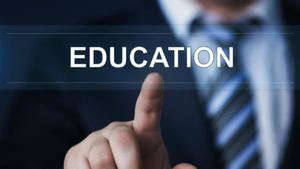 ಸಿಬಿಎಸ್ಇ vs ಐಸಿಎಸ್ಇ vs ಐಜಿಸಿಎಸ್ಇ vs ಐಬಿ vs ರಾಜ್ಯ ಶಿಕ್ಷಣ ಮಂಡಳಿ: ಯಾವ ಶಿಕ್ಷಣ ಮಂಡಳಿಯನ್ನು ಆಯ್ಕೆ ಮಾಡಬೇಕು? 