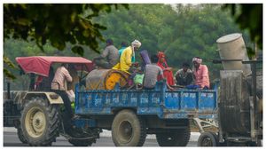  Special Labour Card: ವಿಶೇಷ ಕಾರ್ಮಿಕ ಕಾರ್ಡ್‌ಗೆ ಅರ್ಜಿ ಸಲ್ಲಿಸುವುದು ಹೇಗೆ, ಅರ್ಹತೆ ಮತ್ತು ಪ್ರಯೋಜನಗಳೇನು? 