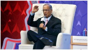  Narayana Murthy: ಒಂದು ದಿನದಲ್ಲಿ 2.5 ಲಕ್ಷ ರೂ. ಗಳಿಸಬಹುದೆಂದ ನಾರಾಯಣ ಮೂರ್ತಿ, ನಿಜವೇ?