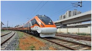  Vande Bharat Express: 'ಕೇಸರಿ' ವಂದೇ ಭಾರತ್‌ ರೈಲಿಗೆ ಮೋದಿ ಚಾಲನೆ- ಎಲ್ಲಿ? ಮಾಹಿತಿ, ವಿವರ
